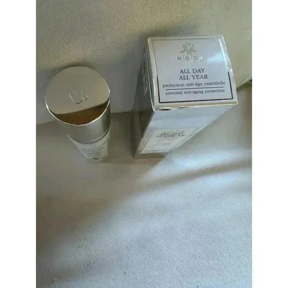 Sisley All Day All Year Essential Anti-Aging Protection50ml 1.6floz New Unsealed - Picture 4 of 5
